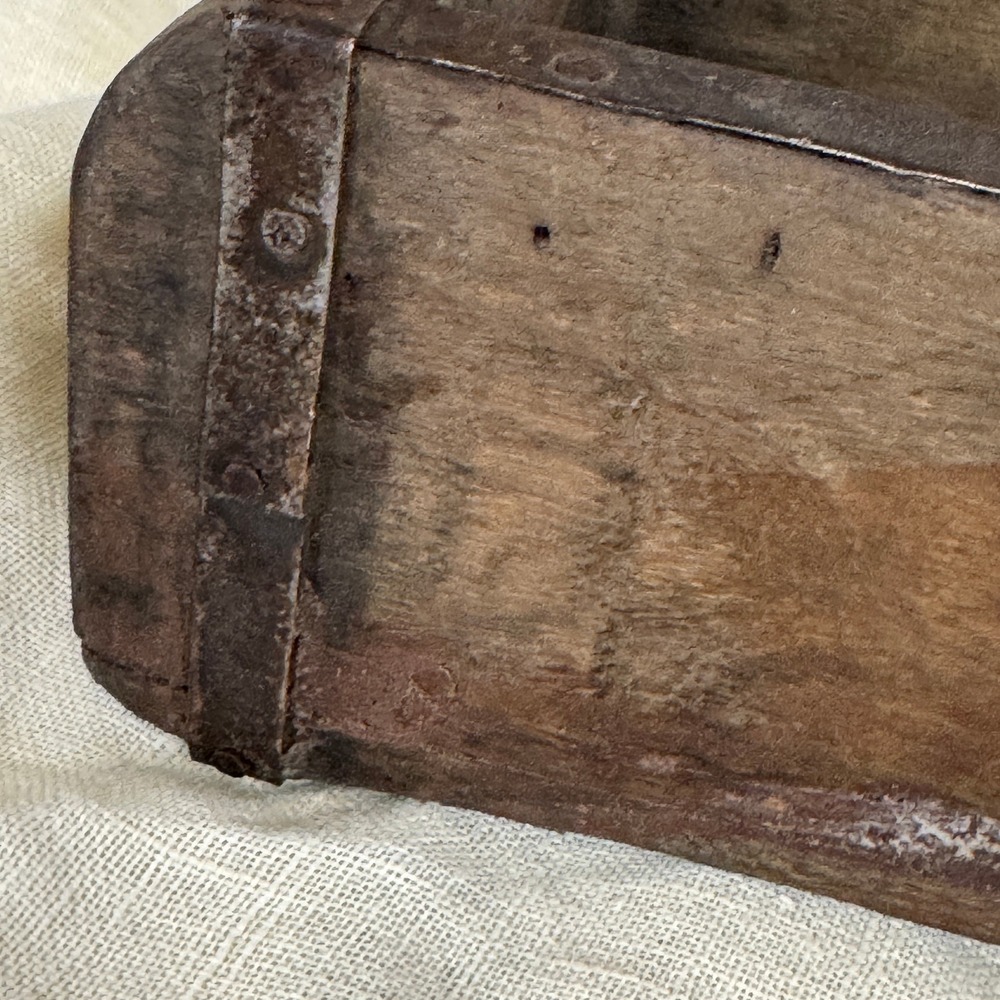 Antique Primitive Wooden Tool Caddy Rustic Garden Trug Leather Handle Iron Strap - Picture 3 of 8